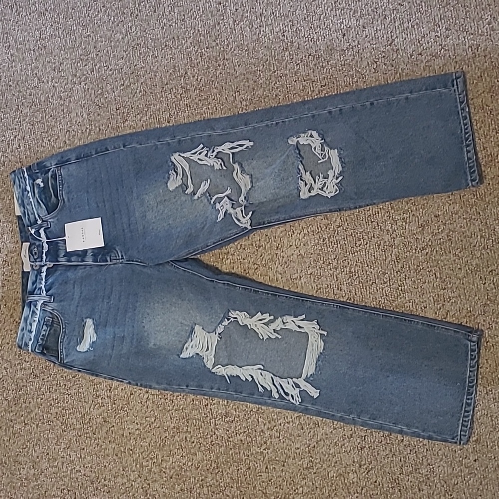 KanCan Cropped Jeans